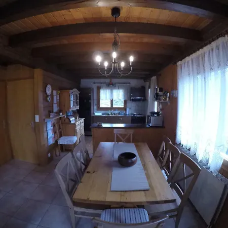 Chalet Chalet Marina *
